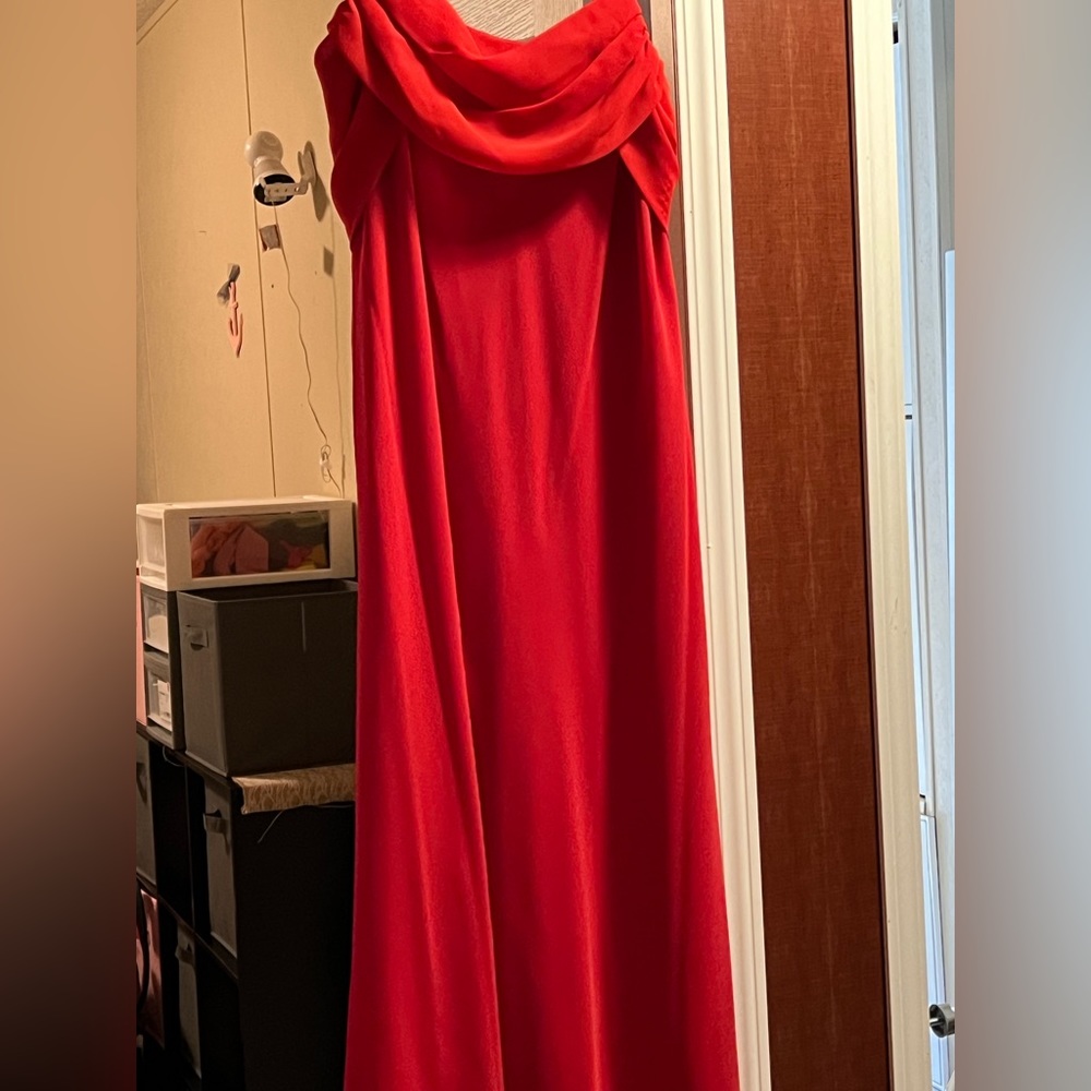 Evening dress. Includes matching shawl.